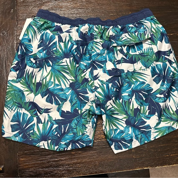 Calvin Klein Mens Regular Fit Swim Trunks Shorts XXL 2XL Hawaiian Island Leaf - Picture 4 of 15